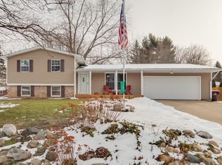 1205 Redpole Dr, Dewitt, MI 48820