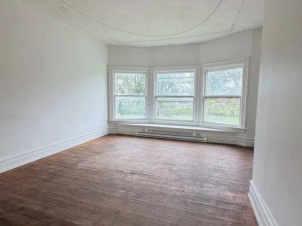 78 S 7th Ave APT 4, Clarion, PA 16214