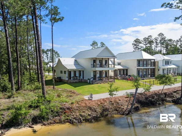 2565 Bienville Ave, Gulf Shores, AL 36542