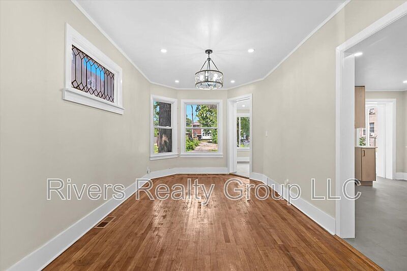 1174 Seward Ave, photo 5