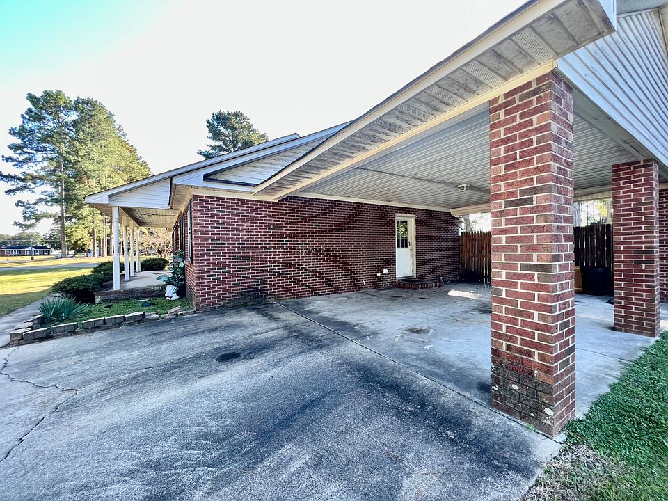 200 W Tarheel Dr, Mount Olive, NC 28365 Zillow
