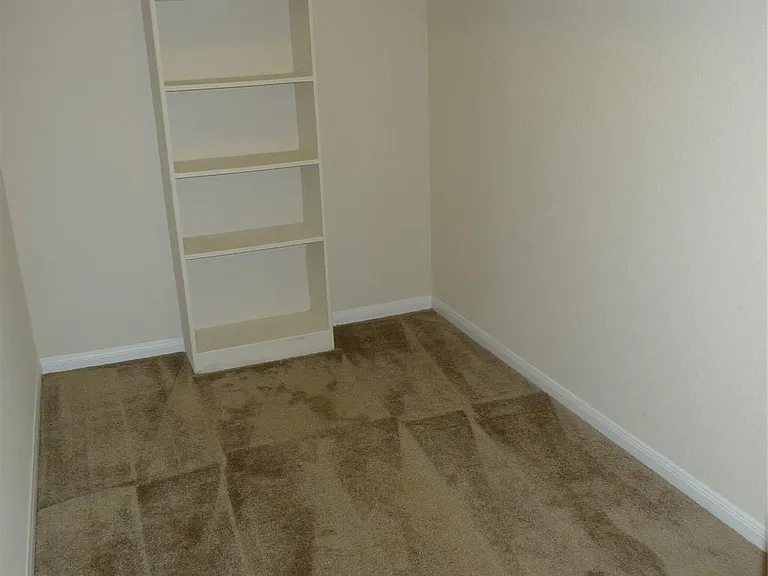 3335 View Valley Trl — Photo 6