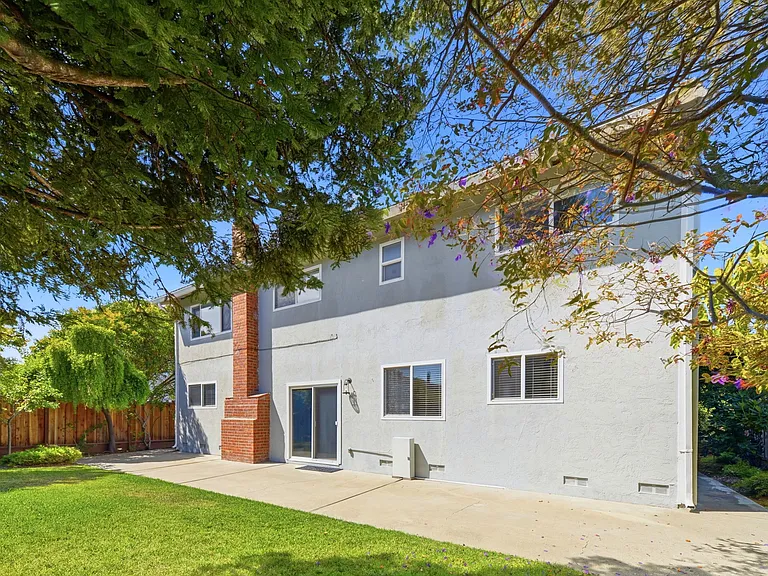 1220 Swordfish St — Photo 41