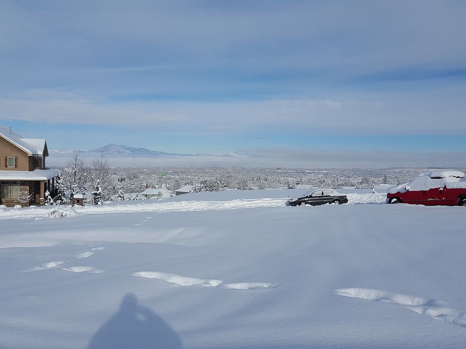 2nd image of 815 Grandview Drive