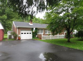 2796 Bandy Rd, Cedar Bluff, VA 24609