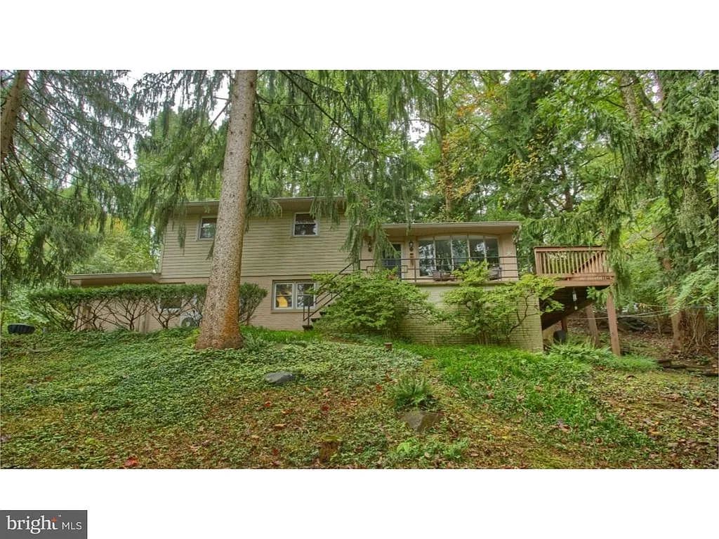 83 Hunters Rd photo 1