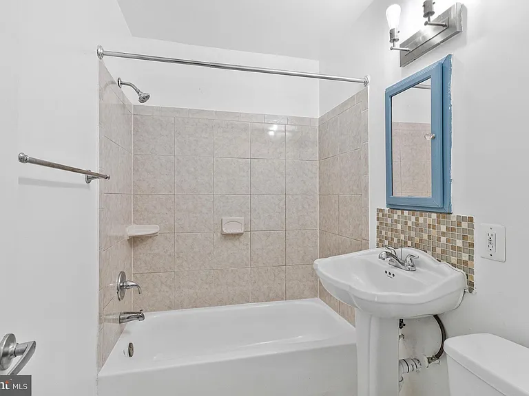 1005 Chillum Rd #207 — Photo 17