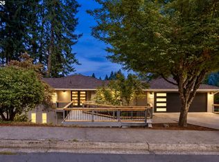 2355 Panorama Dr, Eugene, OR 97405