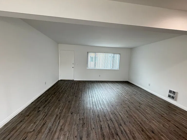 1808 MacKay Ln — Photo 14