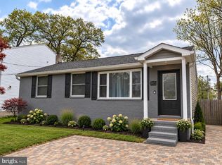765 207th St, Pasadena, MD 21122