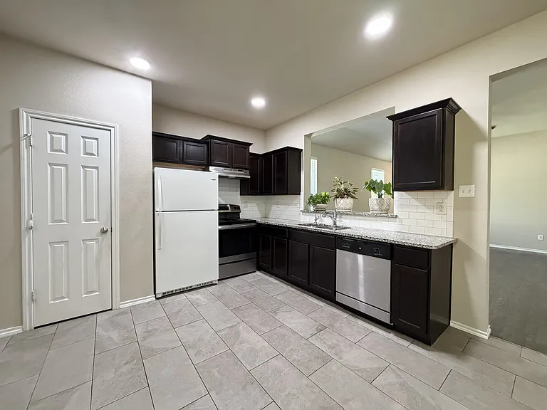 4523 N Ottawa Dr — Photo 8