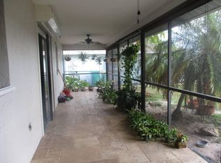 724 Meyer Dr, Naples, FL 34120