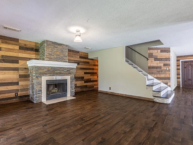 5702 Sunrise Laurel — Photo 9