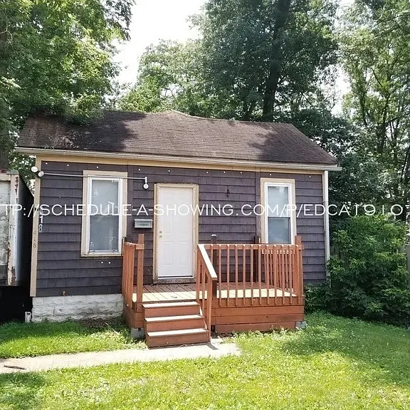418 Power St — Photo 16