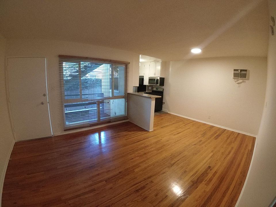 1st image of 1227 11th St #4