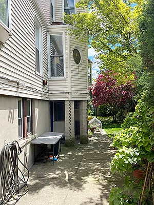 Sold by Corcoran | media 27