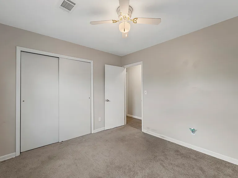 4224 Ridgefield Ct — Photo 8
