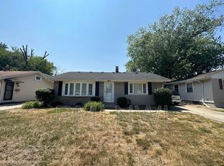 8212 Columbia Ave, Munster, IN 46321