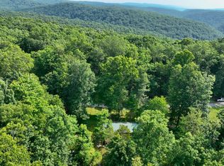 2703 Slab Camp Rd, Renick, WV 24966