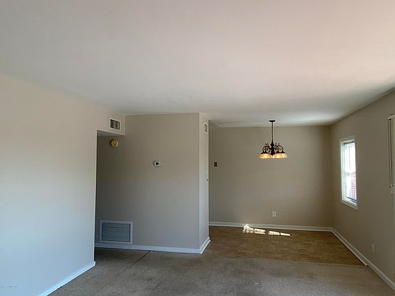 2nd image of 905 Palm Springs Blvd #0