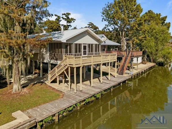 228 Bayou Tranquille Rd, Pierre Part, LA 70339