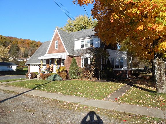 2nd image of 1130 McCain St