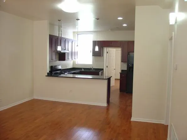 2427 W Flournoy St #Basement, Chicago, IL 60612