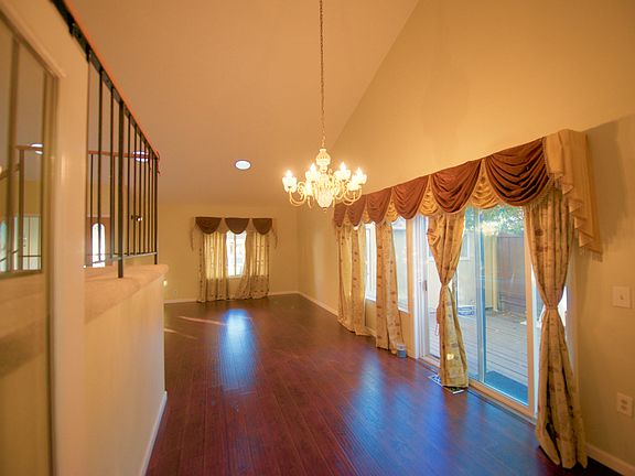 5th image of 317 Keeler Ct