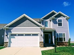 311 Capitol St, Savoy, IL 61874