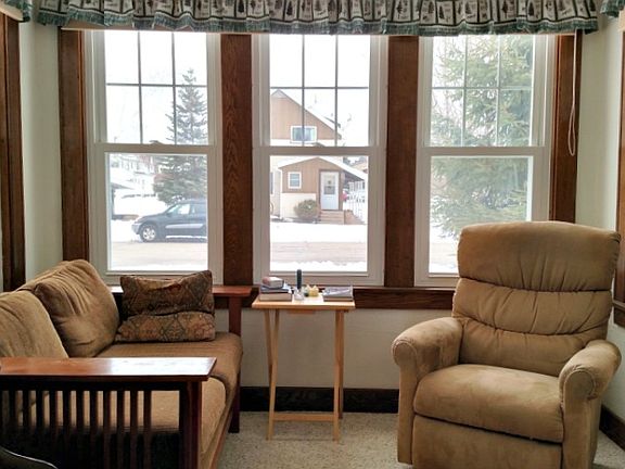 5th image of 1108 Prospect Ave