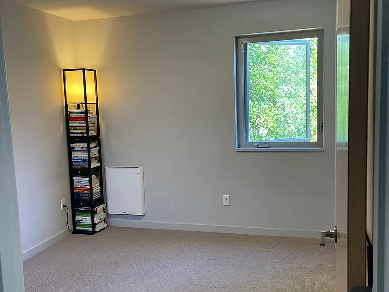 3130B Wetmore Ave S — Photo 13