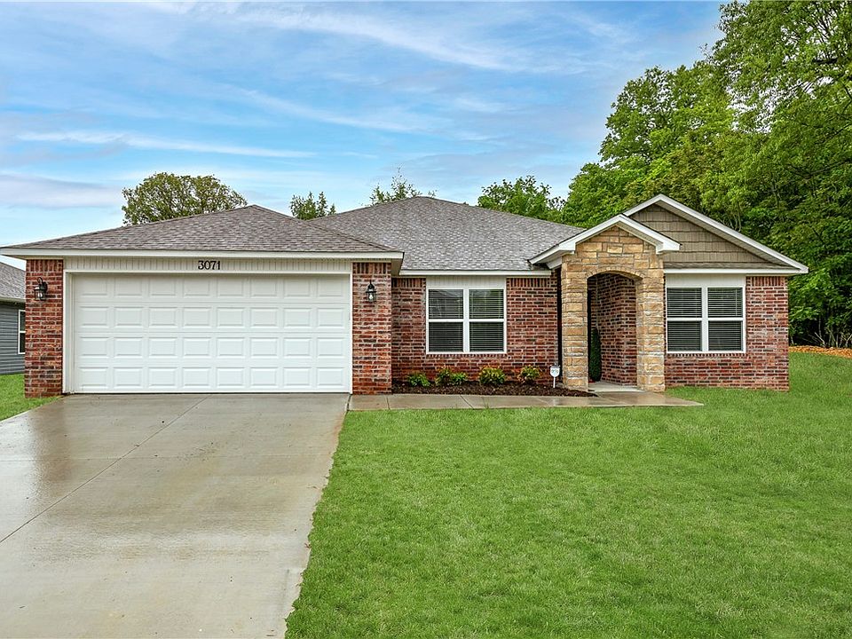 1st image of 3071 W McLaren Dr
