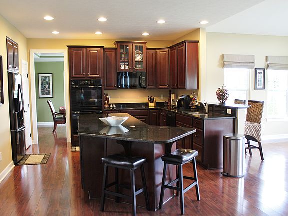 2nd image of 5700 Aster Way
