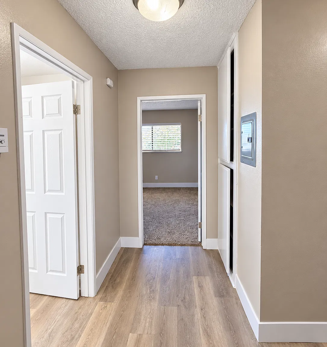 2 bed, 1.5 bath, 950 sqft, $1,925 — Photo 4