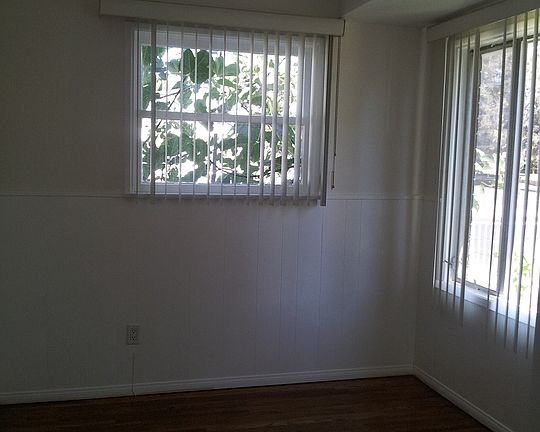 4th image of 12607 Mitchell Ave