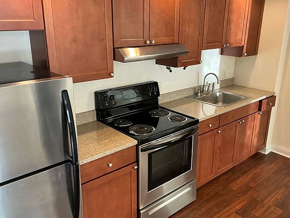 3rd image of 840 N Seminary Ave #567c94950