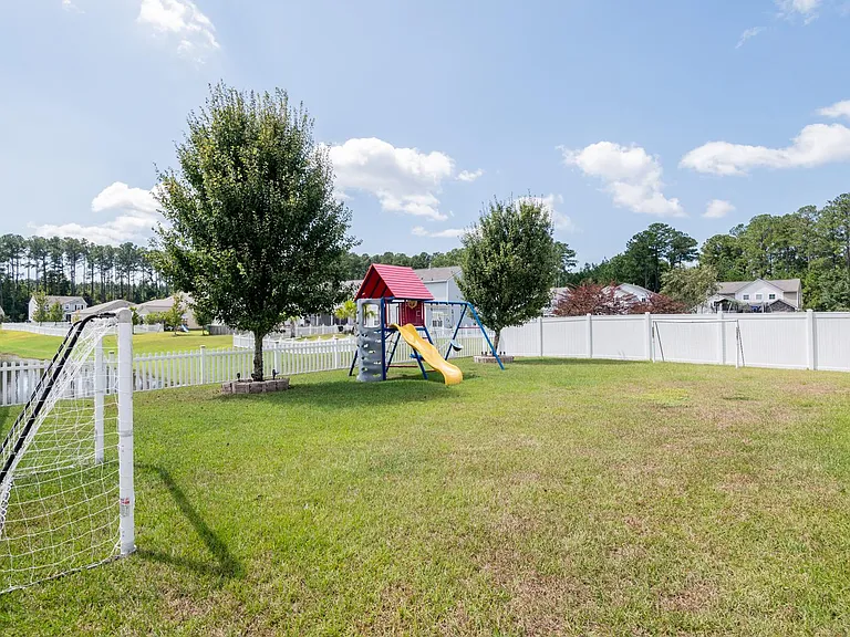 23 Burley Ln — Photo 33
