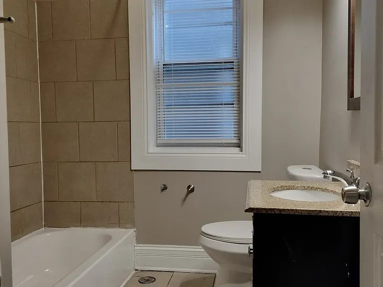 7729 S Essex Ave #2 — Photo 18