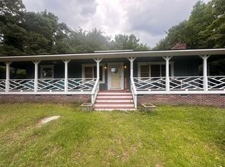 706 Pine St, Hampstead, NC 28443