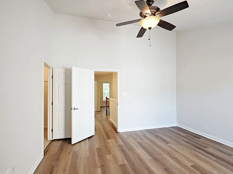 914 Bing Ln — Photo 9