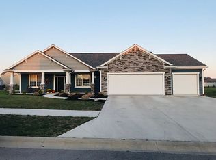 1605 Waynedale Dr, Garrett, IN 46738