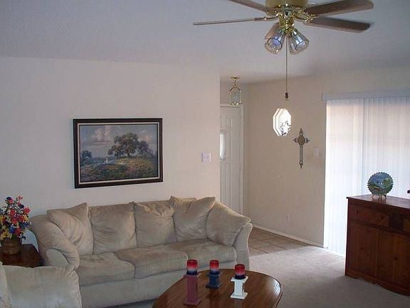 4th image of 4003 Green Meadow Dr