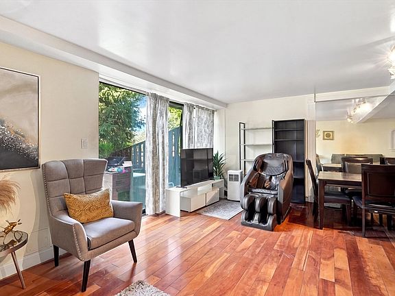 5th image of 3 Longwood Dr #103