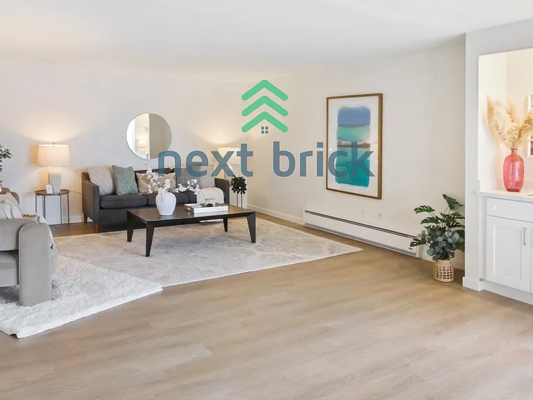 2104 Alki Ave SW #306 — Photo 4