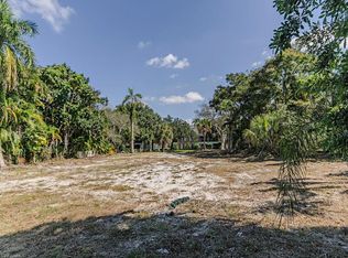 1933 Alamanda Dr, Naples, FL 34102