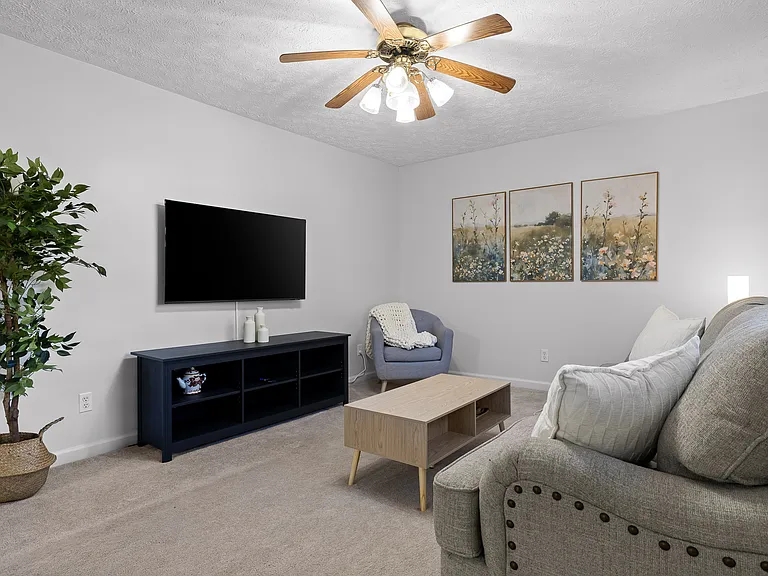 800 Poindexter Ave — Photo 14