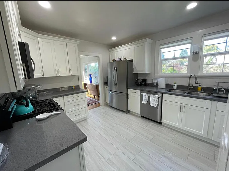 833 Coventry Rd — Photo 13
