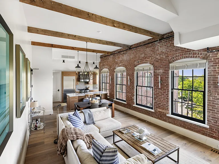 15 Church St #Penthouse 402 — Photo 7
