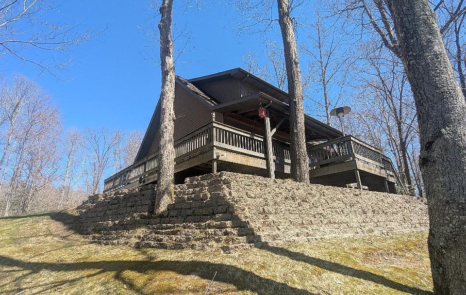 1st image of 1051 W White Rd