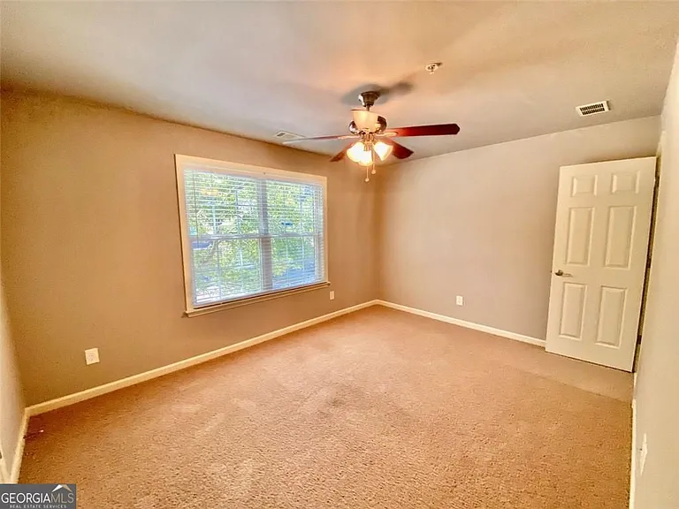 3322 Castleberry Village Dr — Photo 16
